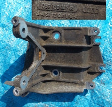 Q7 4l a8 d3 4.2 tdi bracket fasteners pump 057130147r, фото