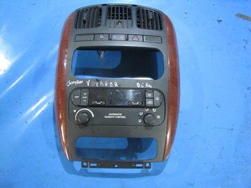 Панель вентиляции chrysler voyager 2.4 2006 год, фото