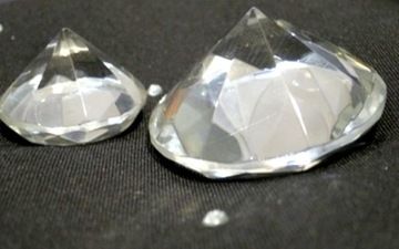 Crystalline diamond cone glass decorative 56 mm figurine з glass, фото