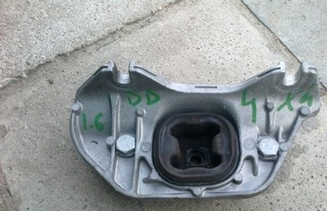 Bracket cushion boxes dacia duster 1.6 16v 4x4, фото