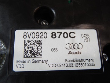 AUDI A3 8V 2.0 TDI PŘÍSTROJOVÁ DESKA BUDÍKY 8V0920870C