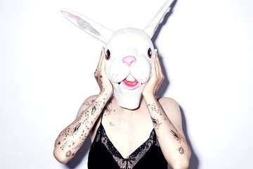 Тату с галактикой застрять