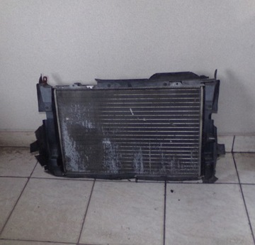 AUDI A6 C4 100 CHLADIČ VODY VENTILÁTOR Z POUZDRO