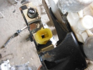 SPORTAGE 94-02 2.0 ТОРМОЗНОЙ РАСПРЕДЕЛИТЕЛЬ КЛАПАН