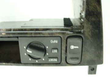 PANEL RAMKA ŚRODKOWA VOLVO V40 2.0 T