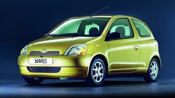 Боковой указатель Toyota Yaris L P 99-06 НОВЫЙ