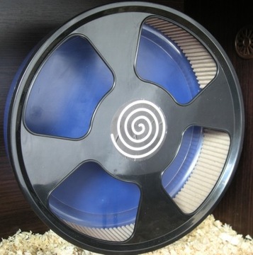 Катушка TRIXIE с вставками в виде карликового ёжика 33 см