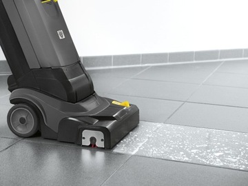 KARCHER BR 30/4 C PRO РУЧНАЯ СКРУББЕРНАЯ ПРИВОДКА АВТОМАТИЧЕСКАЯ ШВАБРА ДЛЯ МЫТЬЯ ПОЛОВ