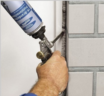 НАРУЖНАЯ ДВЕРЬ МАГАЗИНА ИЗ ПВХ 90/200 ОРЕХ