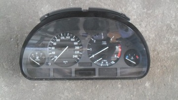 BMW E39 LICZNIK ZEGARY 525 TDS manual EUROPA