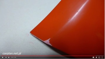 ULTRA PASTE удаляет царапины с помощью ЧЕРНОГО ПИГМЕНТА ДЛЯ ПОЛИРОВКИ + губчатого аппликатора.