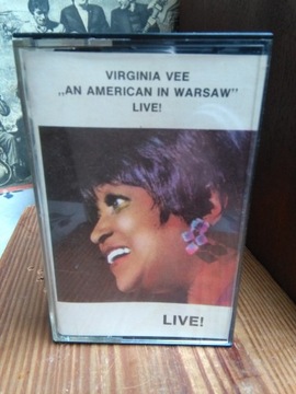 VIRGINIA VEE - LIVE ! - MC - AUDIOKAseta