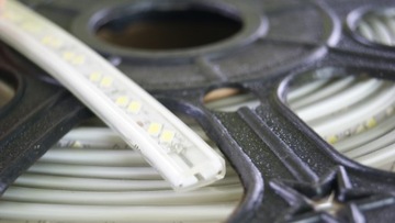 НАРУЖНАЯ СВЕТОДИОДНАЯ ЛЕНТА 230В МОЩНАЯ SMD5730