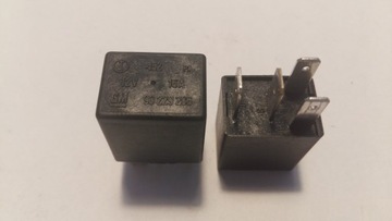 9B PRZEKAŹNIK 90229206 452 12V 16A GM OPEL