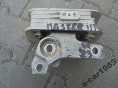 Кронштейн подушка renault master iii 2.3 112108180r фото №1