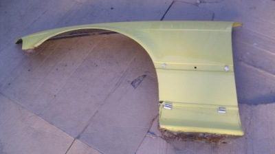 Крыло  левое  bmw e36 купе кабриолет  жёлтый 91-99 фото №1