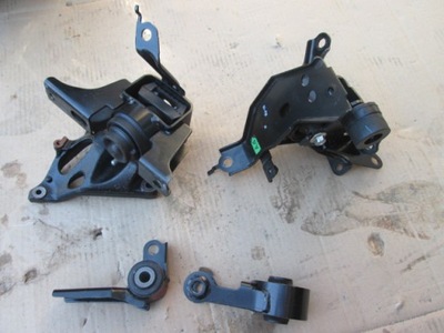 Подушка кронштейн двигуна verso s 1,33 автоматична коробка передач 2013 фото №1