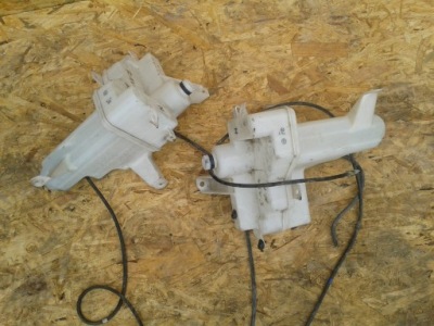 Бачок омивача toyota rav4 2014- 2016 фото №1