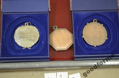 Kolekcja medale sportowe piłka nożna krykiet bilar