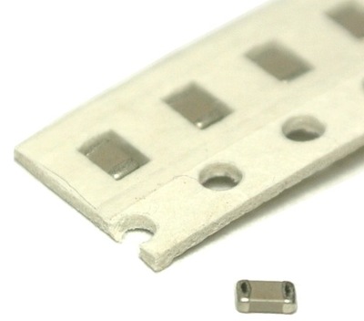 560pF SMD 0805 KEMET kondensator [50szt] #C094