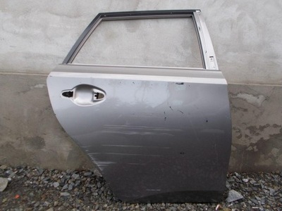 Двері праве задні правий задня toyota auris ii 2012- фото №1