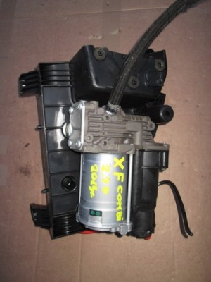 Насос підвіска jaguar xf 2.2d 13r фото №1