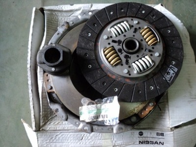 Terrano ii 2,4 зчеплення оригінал c0001-2x927 фото №1