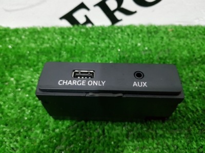 Audi a4 b9 sedan port usb aux 4m0035726 фото №1