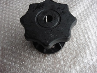 Audi a8 a6 болт колеса zap. 4h0808899 фото №1