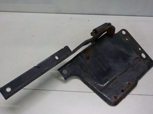 Scania r петля решітка лівий фото №1