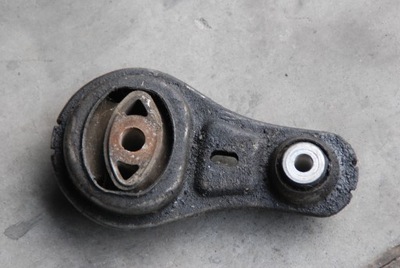 Vivaro trafic ii 2,0 dci кронштейн подушка коробки фото №1