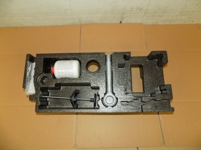 Jaguar 17r f-pace пенополистирол ушко hak клей kół фото №1