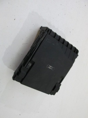 Коробка предохранителей vw golf leon a3 1k0937124p фото №1