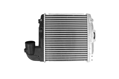 Радіатор інтеркулер toyota hilux 05- 179400l010 фото №1