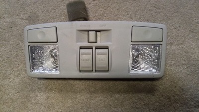 Mazda 5 05-10 лампа потолочный фото №1