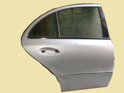 Двері задня mercedes e klasa w211 160um фото №1