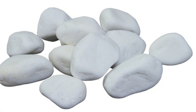 Białe kamienie ozdobne otoczaki 1kg. Biokominek