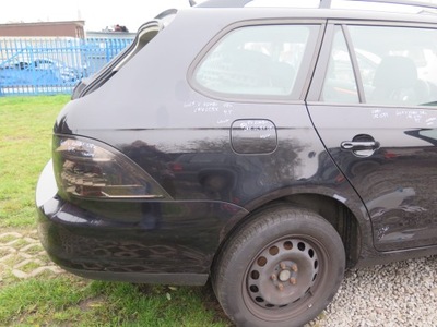 Golf v kombi 08r. чверть задня права lak. lc9x фото №1
