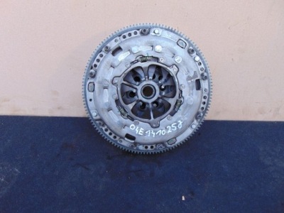 Сцепление двухмассовый маховик vw audi seat 1.4 tfsi 04e105264b фото №1