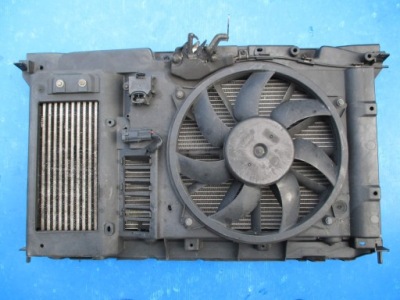 Kompletny pas передний радиатор peugeot 308 hdi фото №1