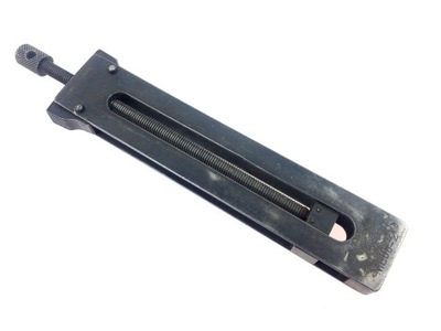 Uchwyt MLUb 100 (elementy przybornika) cechowany