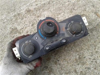 Панель кондиционера обдув renault megane 21 фото №1