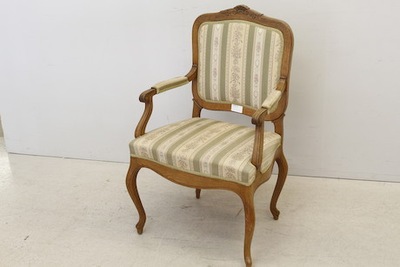 Stare Orginalne Masywne Krzeslo Fotel