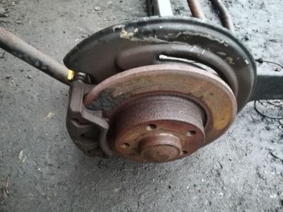 Ступиця диск задня trafic vivaro primastar 01-14 фото №1