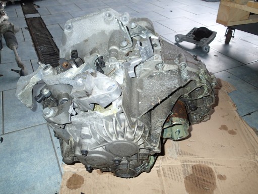 КОРОБКА ПЕРЕДАЧ FORD CV6R-7002-CCA