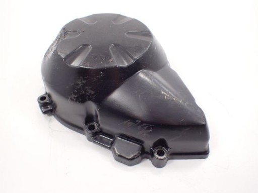 Крышка генератора закрывает Kawasaki Z750 07-11