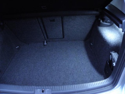 Светодиодные фонари освещения багажника Mercedes W221 W212 W204 W245