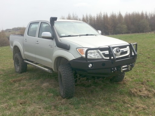 TOYOTA HILUX 05-08 СТАЛЬНОЙ ПЕРЕДНИЙ БАМПЕР