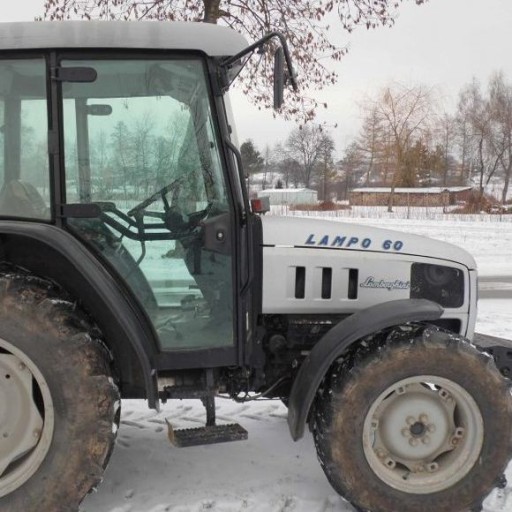 Lamborghini Lampo 50 55 60 70 / Deutz-Fahr Agroplus - изогнутое стекло двери