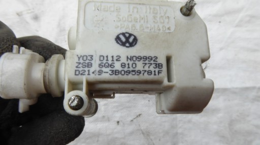 ПРИВОД ТОПЛИВОНАЛИВНОЙ ЗАПРАВКИ VW POLO IV 4 01-0 6Q6810773B